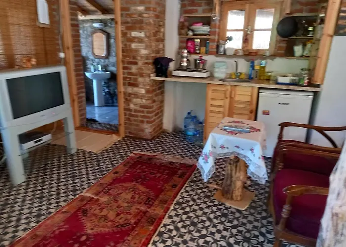 Sirince Magara Deresi Evleri. * Selçuk