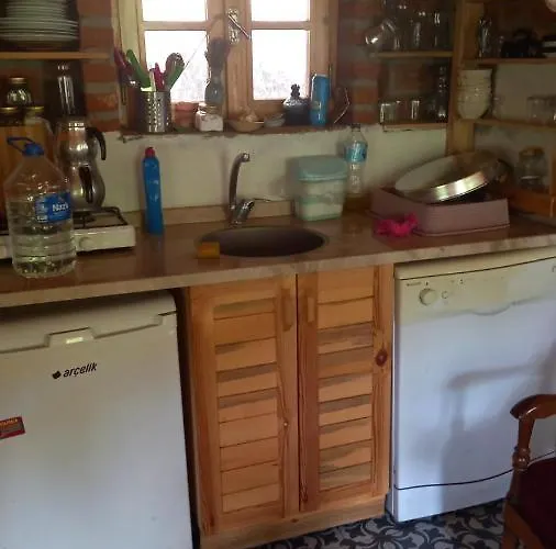 Sirince Magara Deresi Evleri.