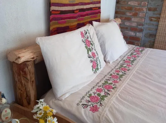 Sirince Magara Deresi Evleri. Hotel Selcuk